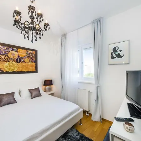 Studio Apartment K & K With Free Garage Zadar Exterior photo